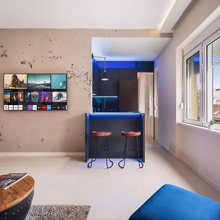 아파트 Prime Location Modern Luxury In Bohemian Skadarlija!