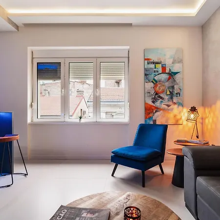 Prime Location Modern Luxury In Bohemian Skadarlija! * בלגרד