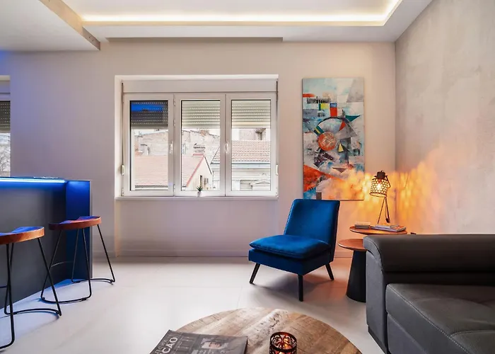 Prime Location Modern Luxury In Bohemian Skadarlija! * Belgrado