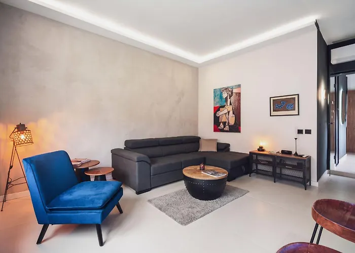 Prime Location Modern Luxury In Bohemian Skadarlija! Belgrado